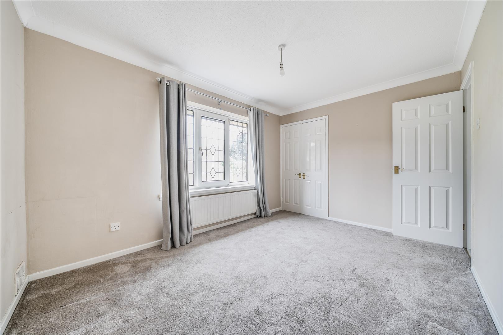 Clare Court, Loughor, Swansea, SA4 6UH